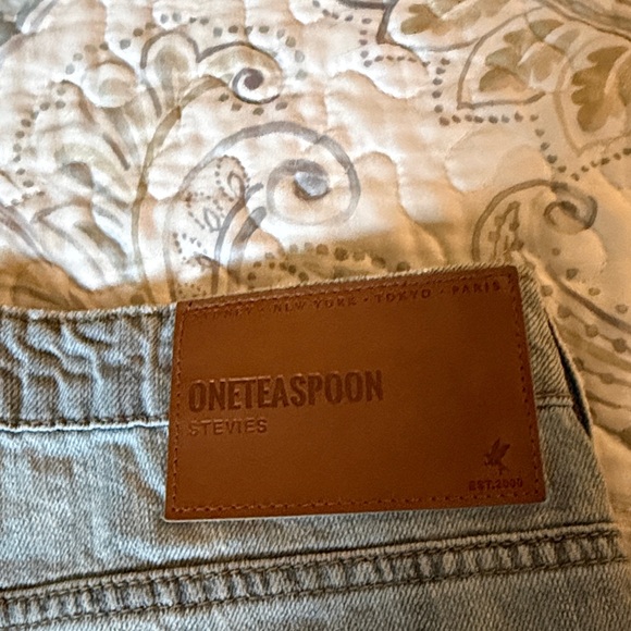 One Teaspoon Stevies shorts, size 26 - Picture 8 of 8